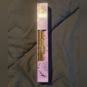 Winky Lux Uni-Brow Universal  Eyebrow Pencil